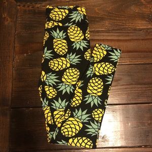 LuLaRoe Pineapple 🍍 Leggings One Size